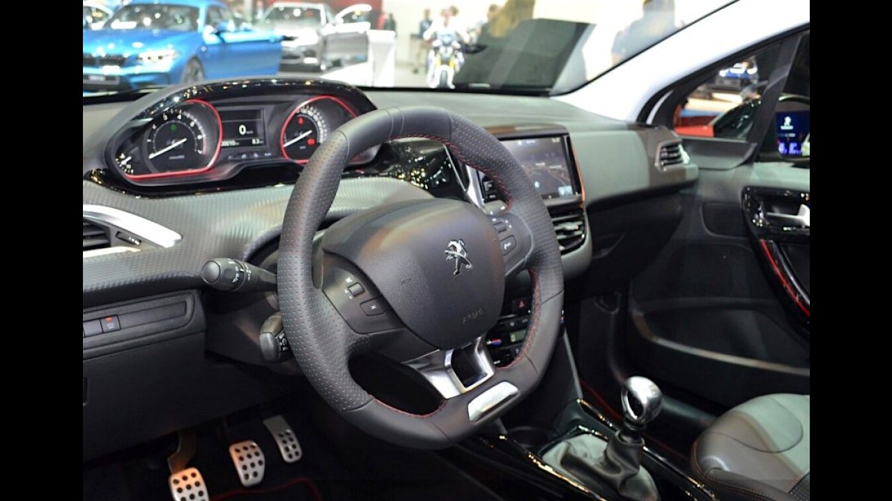 Com retoque no visual e motor 1.2, Peugeot 2008 é apresentado em Genebra - fotos