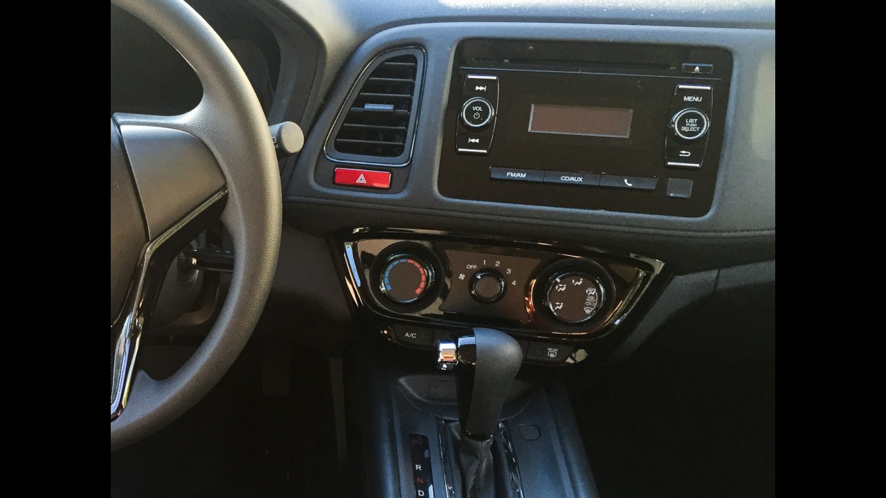 Garagem CARPLACE#4: Honda HR-V LX faz sucesso na cidade apesar do preço gourmet