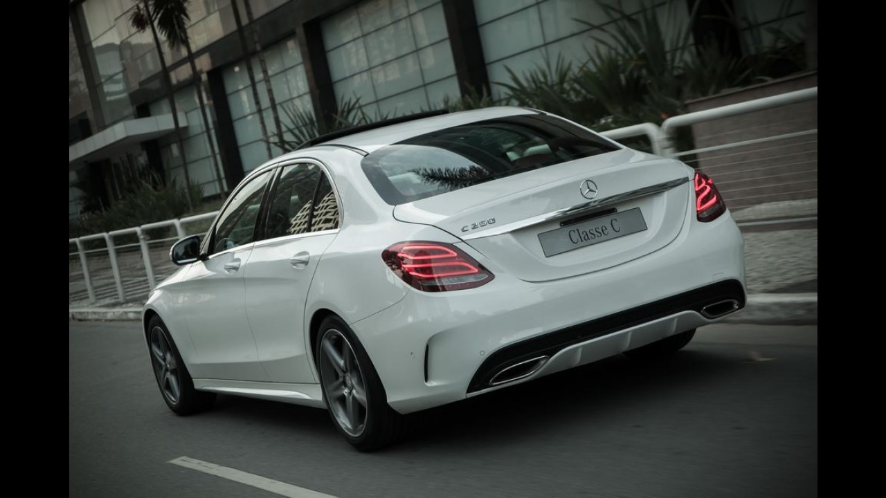 Mercedes C200 passa por recall no Brasil por falha no cinto de segurança