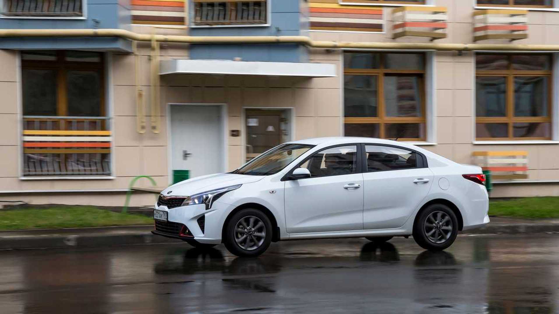 Volkswagen Polo против Kia Rio | Motor1.com Фотографии