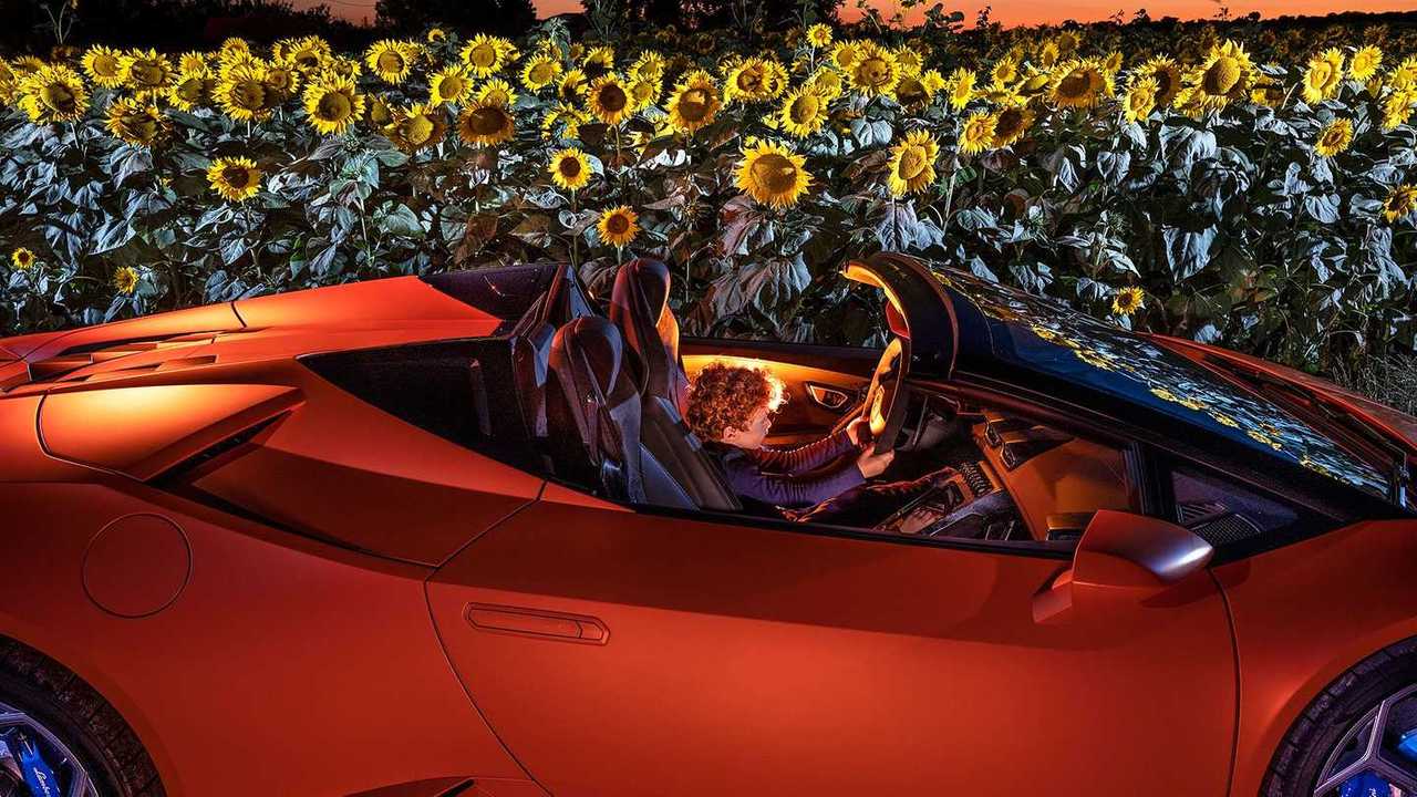 Lamborghini “With Italy, for Italy”, il libro fotografico