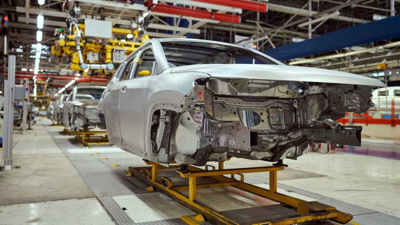 Jeep Compass, la linea di montaggio a Melfi