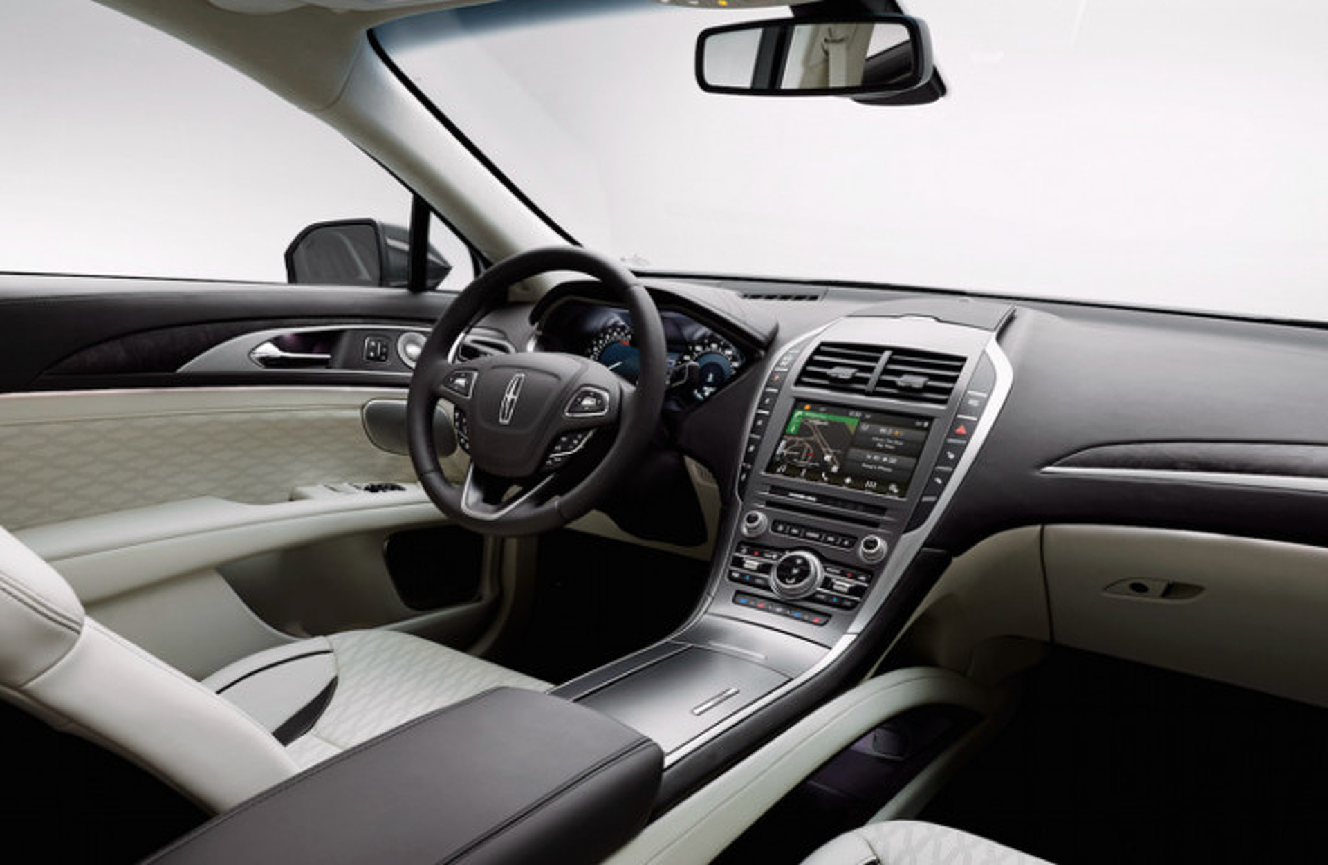 2017 Lincoln MKZ Shows Off New Look, 400HP Turbo V6