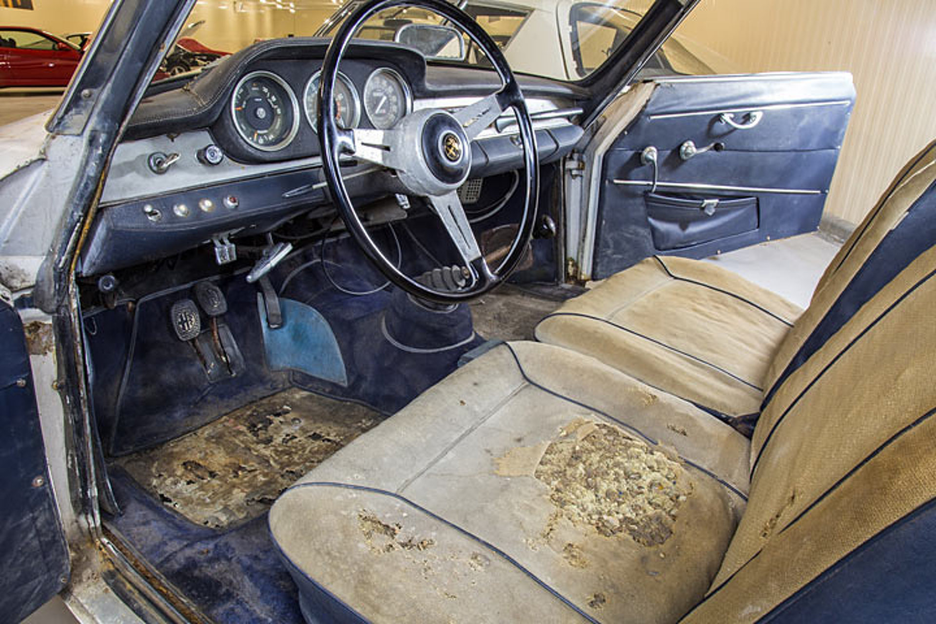 This ’63 Alfa Romeo Barn Find is For Sale, Rust Included
