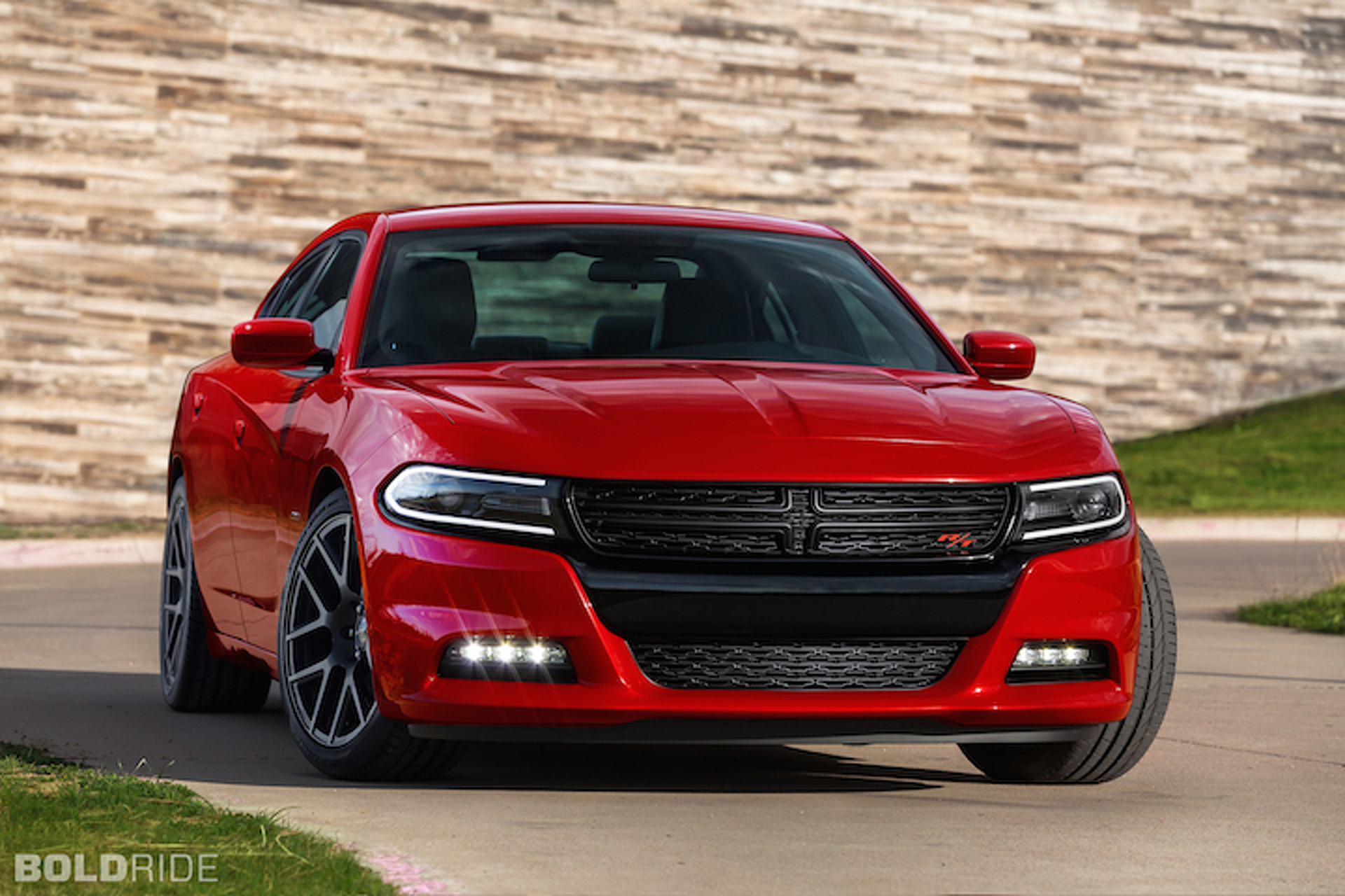 2015 Dodge Charger, Challenger Show Face In New York