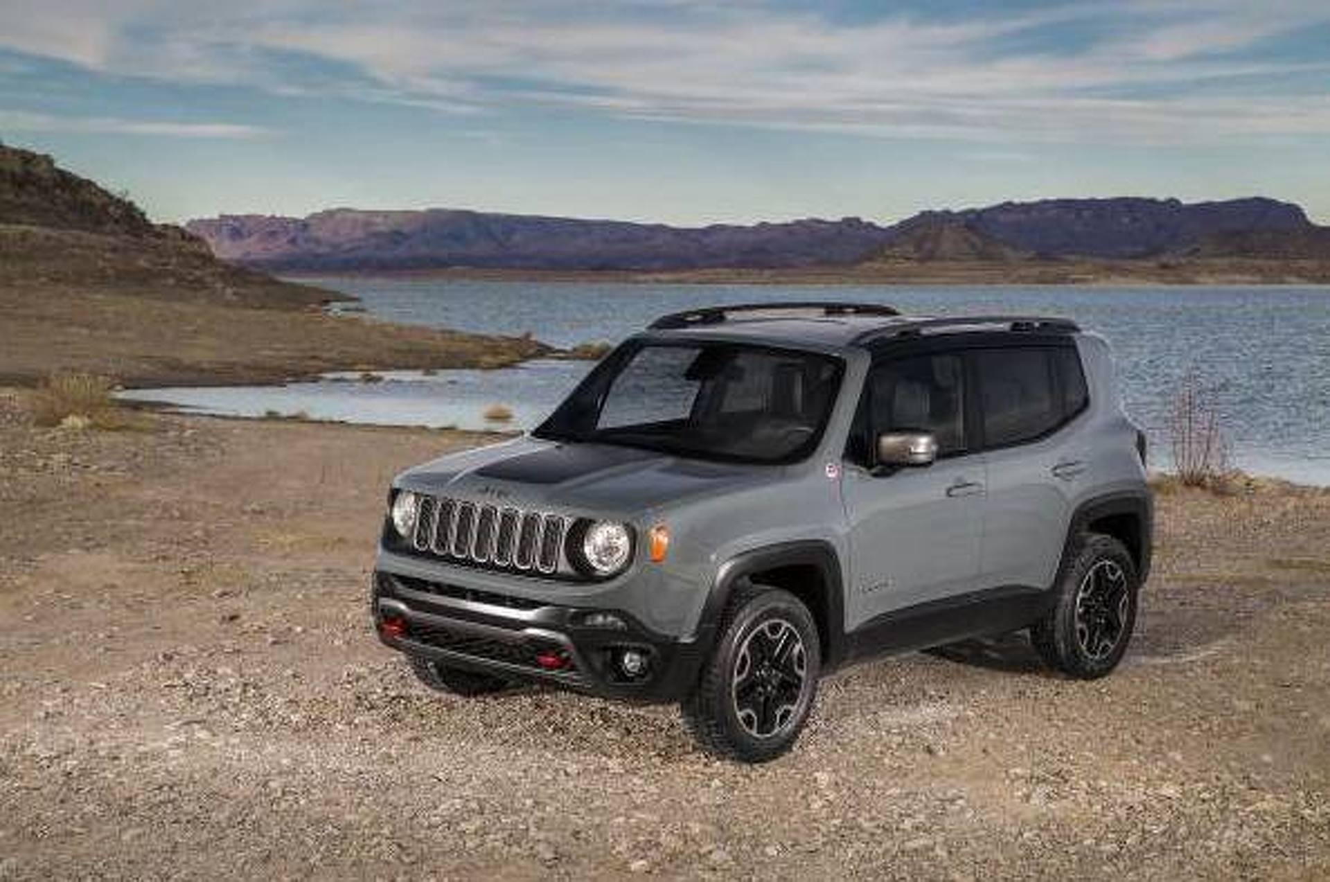 2015 Jeep Renegade Hits the Web, Looks Adorable