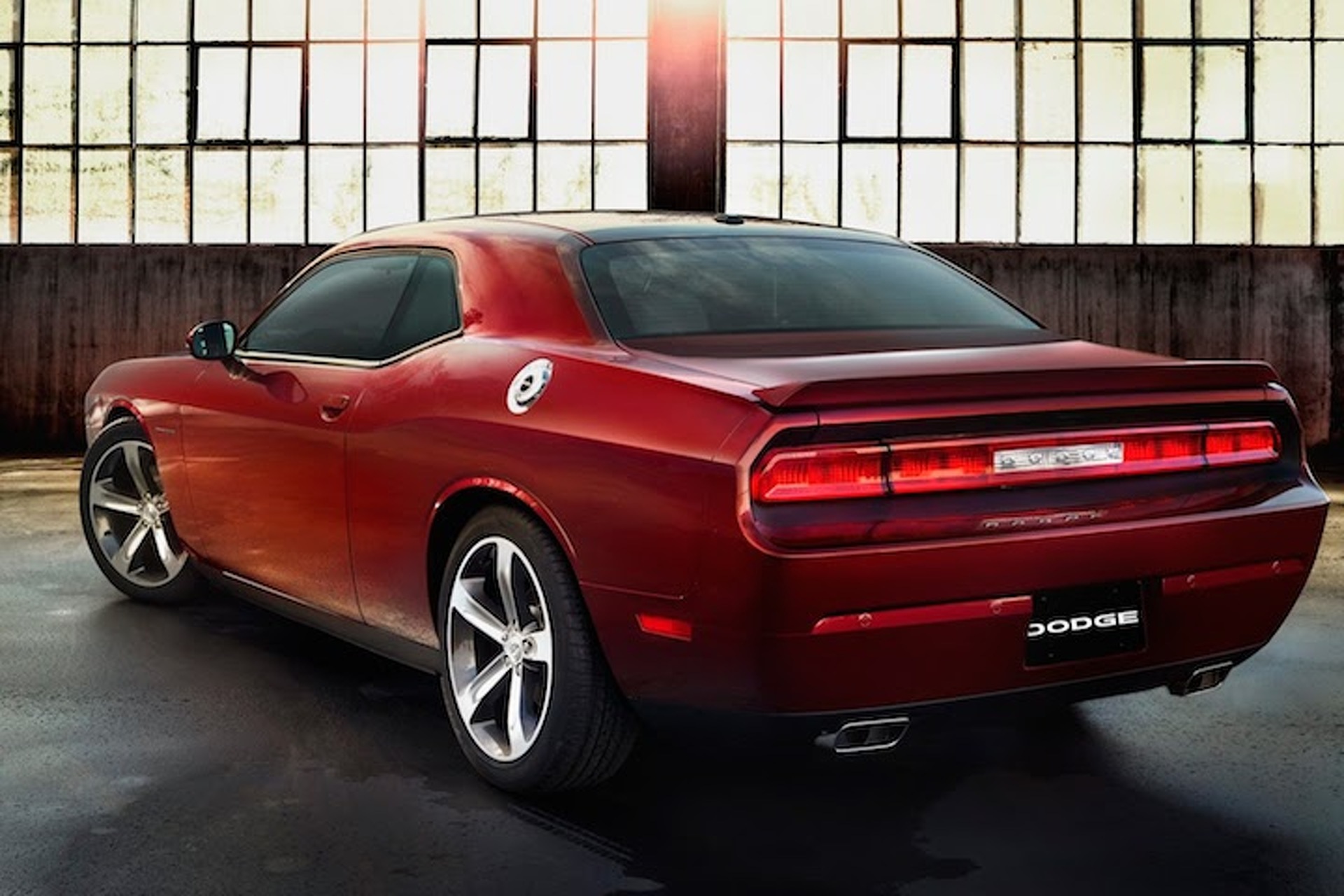 Dodge ‘Double-Up’ Program Offers Free Upgrade from 2014 to 2015 Charger, Challenger