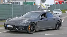 Spyshot de la Porsche Panamera 2017
