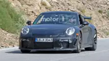 Makyajlı Porsche 911 GT3 casus fotoğrafları