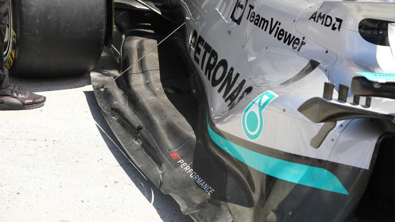 Detalle del piso del Mercedes W13 con el corte cubierto. PH: Giogio Piola.