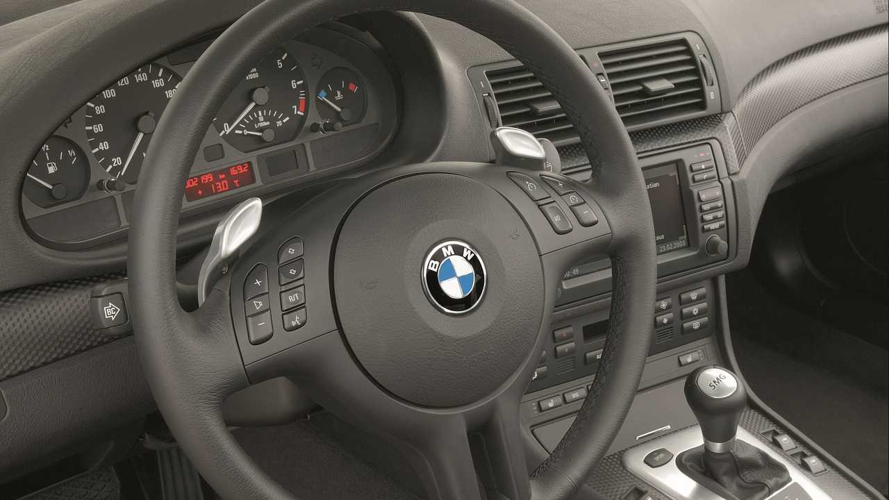 BMW 325ti Compact M Sport 2001, il posto guida