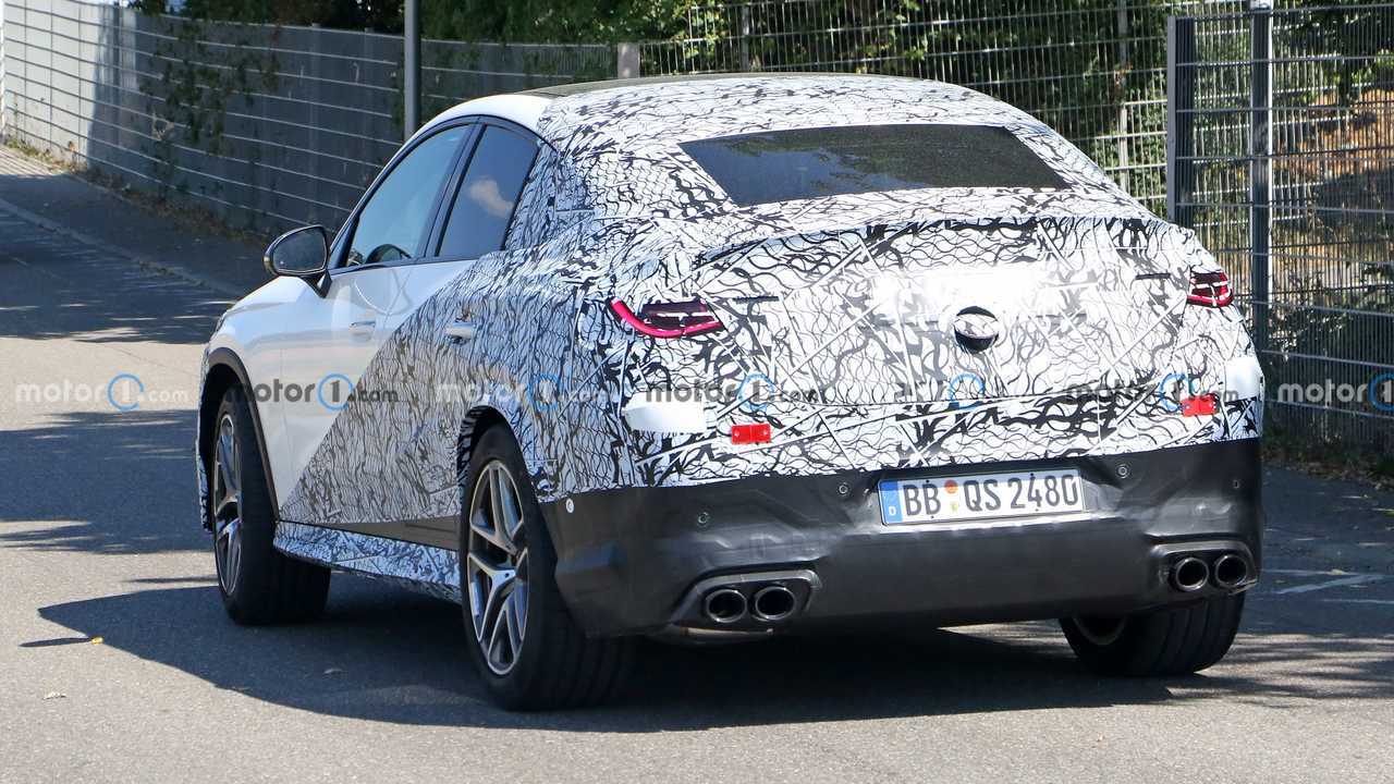 Mercedes-Benz GLC 43 casus fotoğrafları.
