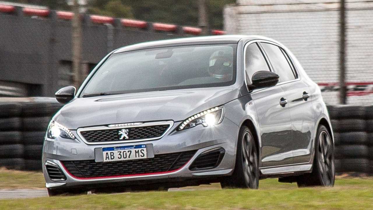 El 308 GTI giró en el Gálvez. PH: Hernando Pollicelli.