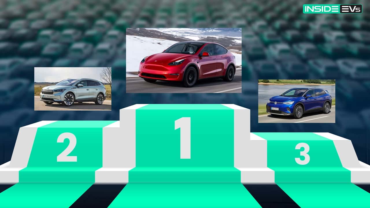 Collage Siegertreppchen mit Tesla Model Y, Skoda Enyaq und VW ID