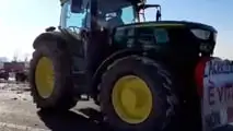 Trattori in marcia su Milano: gli agricoltori chiedono lo stato di crisi