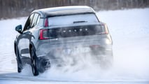 Volvo EX30 Cross Country (2025): Erstkontakt auf Eis