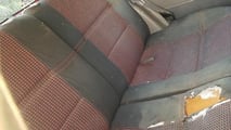 Peugeot 205 GTI abandonado
