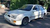 Ford Sierra RS Cosworth abandonado