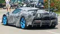 Ferrari SF90 LM, le foto spia