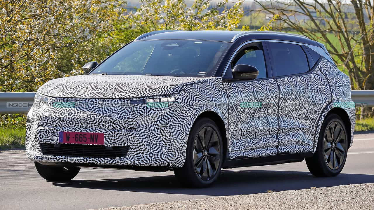 Renault Scenic E-Tech Facelift (2027) Erlkönig