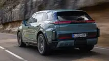 Porsche Cayenne Turbo Electric (2026) in Mysticgrünmetallic: Das Exterieur
