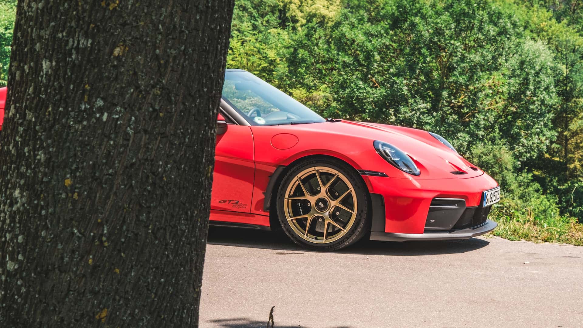 https://cdn.motor1.com/images/mgl/G3QkbJ/s1/2027-porsche-911-gt3-s-c-first-drive-review.jpg