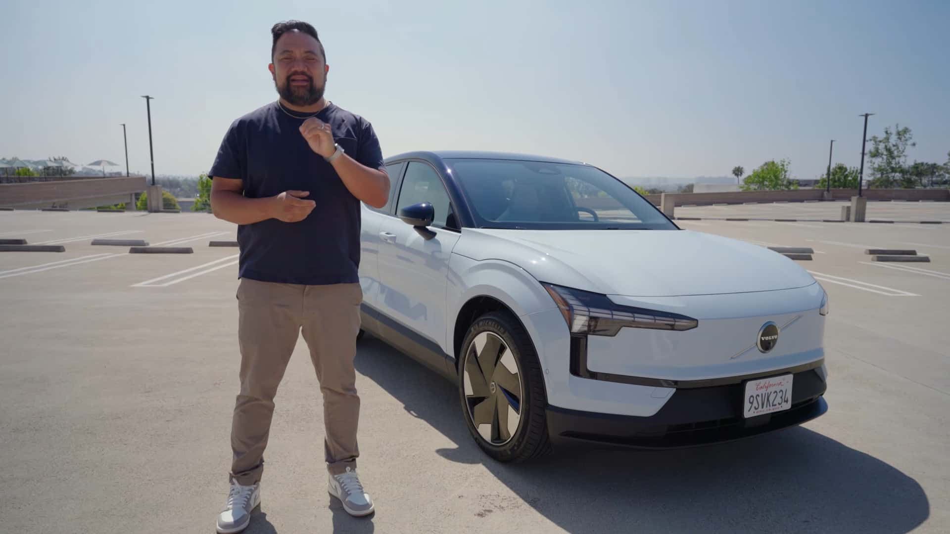 Volvo EX30: Un Año de Convivencia Revela Frustraciones y Puntos Fuertes