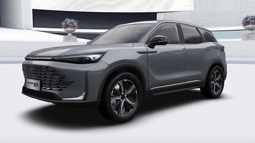 El Toyota RAV4, en problemas: este SUV chino cuesta 13.500 euros menos 