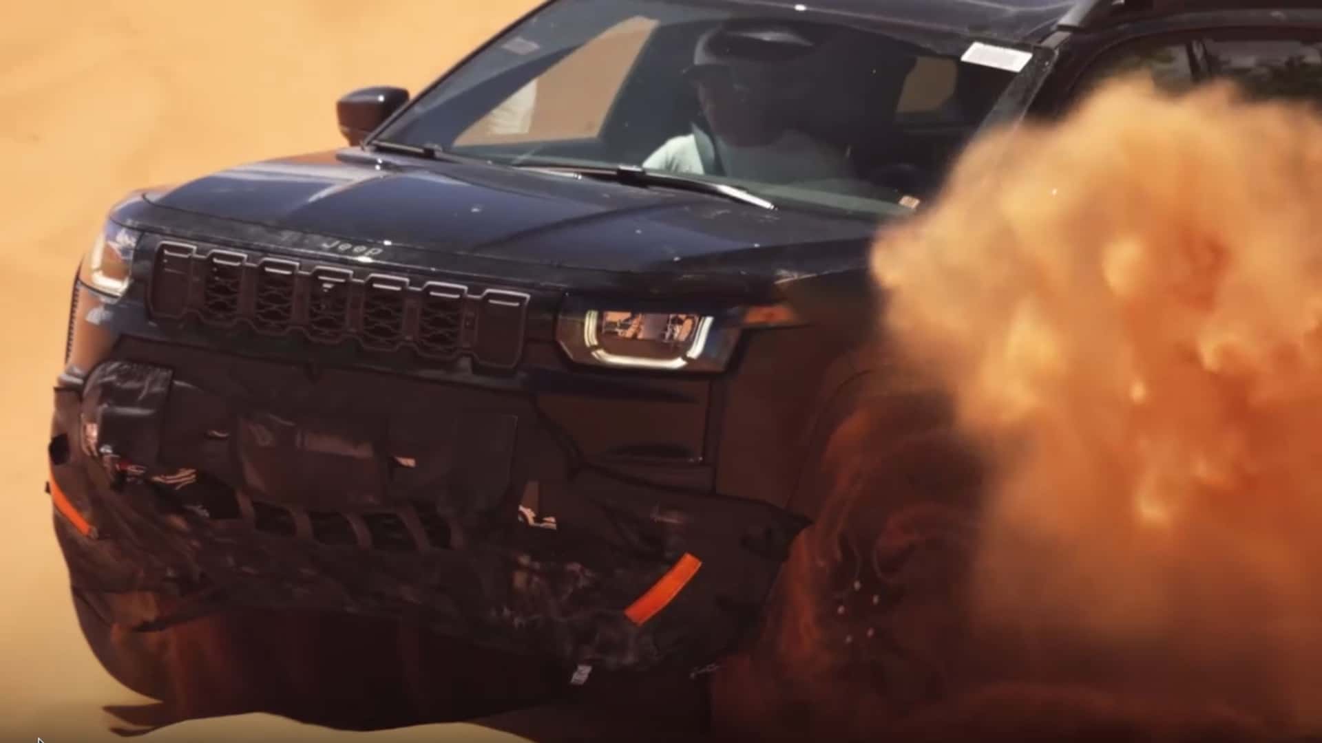 2027 Jeep Cherokee Trailhawk 確定搭載 Trail Rated 認證，並將採用油電混合動力？