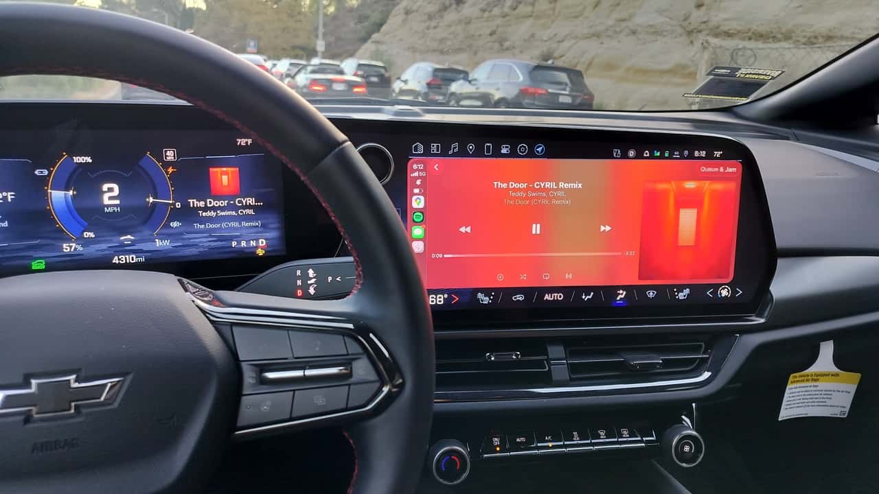 EV Play LT In A Chevrolet Equinox
