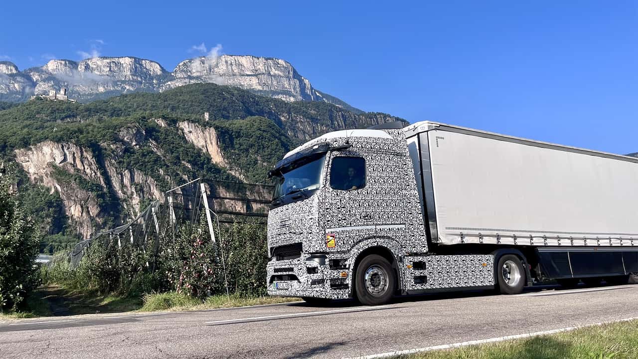 Mercedes-Benz Trucks eActros 600, gli ultimi test in Tirolo