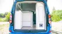 Ford Nugget con tetto alto fisso (2025)