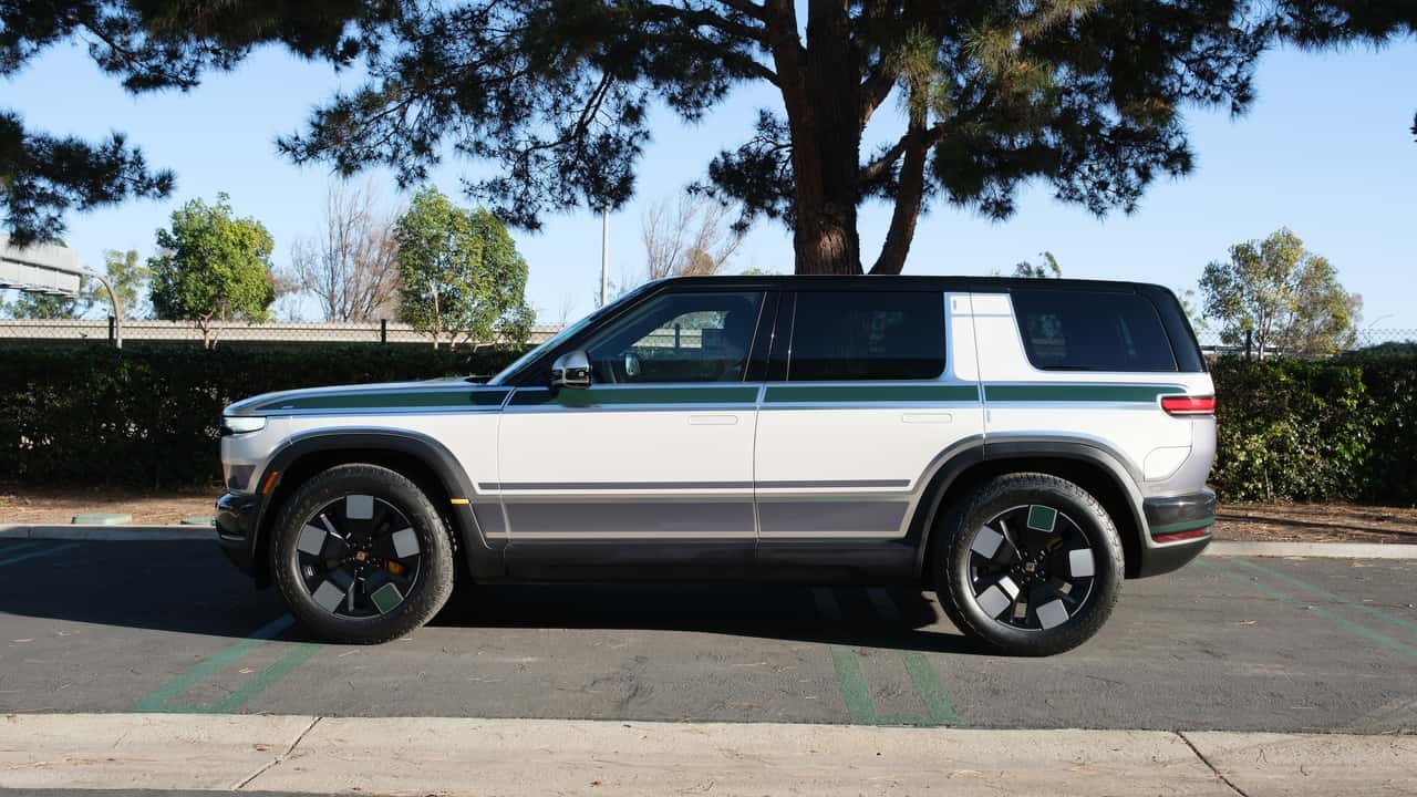 Rivian Targets 20,000 To 25,000 R2 Deliveries This Year