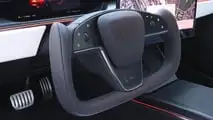 Tesla Model S Plaid (2026) em teste