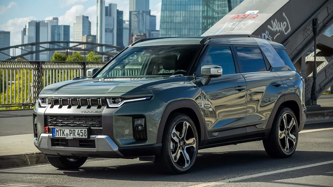 KGM Torres Hybrid 2025