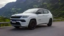 Jeep Compass Blackhawk agora é flex