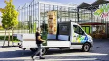 Mercedes-Benz New eSprinter - All'opera autotelaio cabinato con cassone a sponde abbattibili