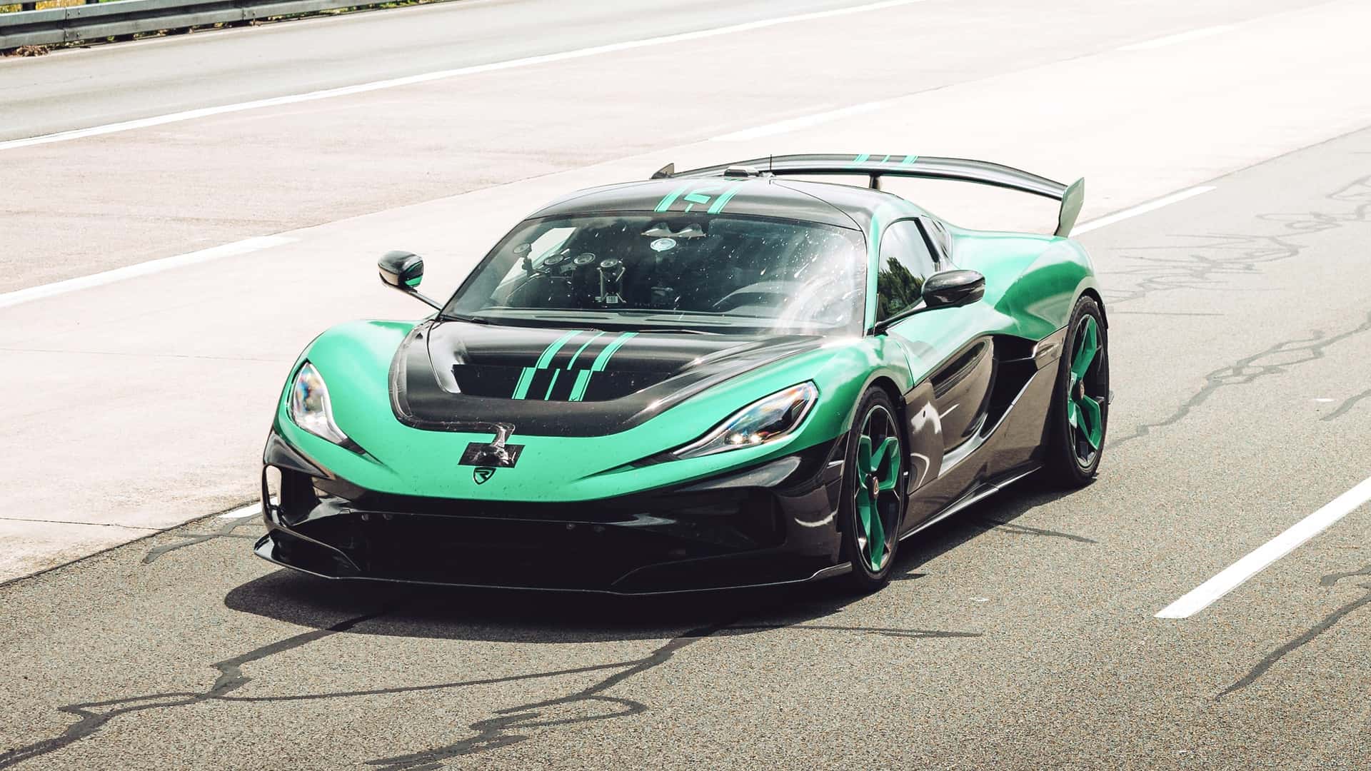 2025 리막 네베라 R / 0-400km 기록 탈환 : 클리앙