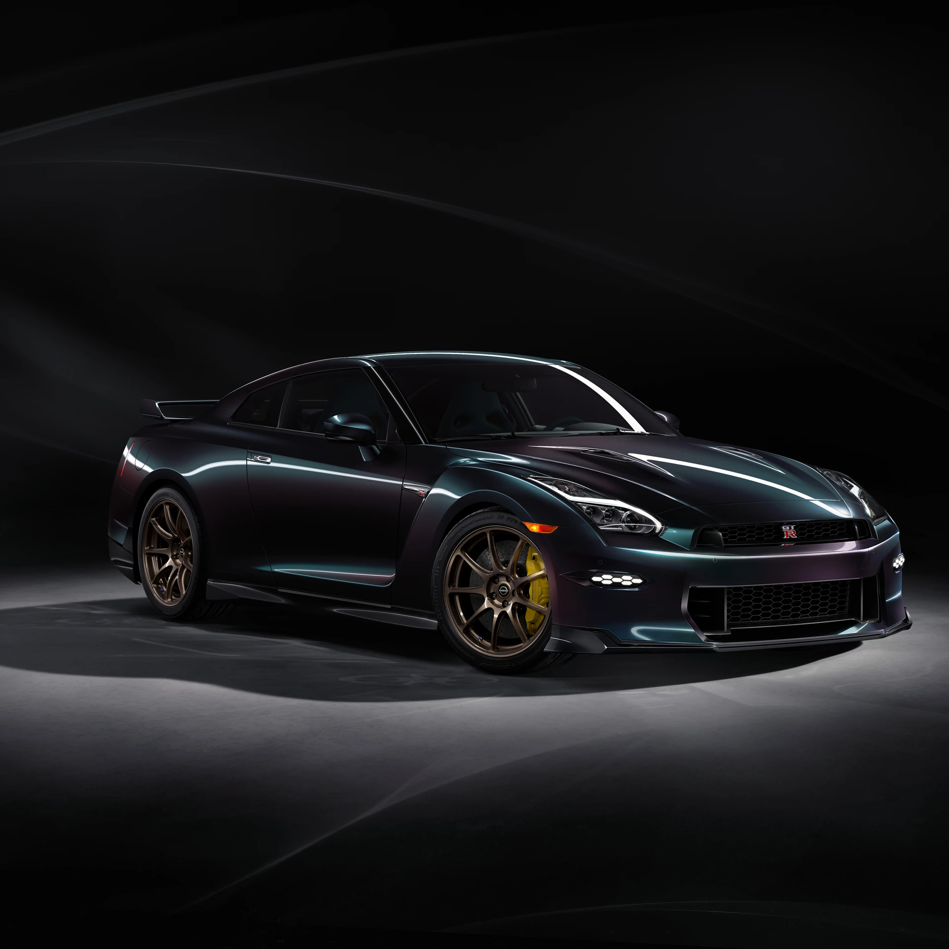 Nissan GT-R, iki adet özel versiyon ile üretim hattına veda ediyor