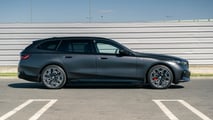 BMW i5 Touring M60 side profile