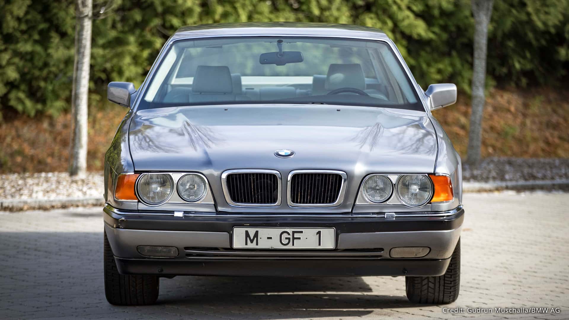 bmw-750il-v16-goldfisch-1990.jpg