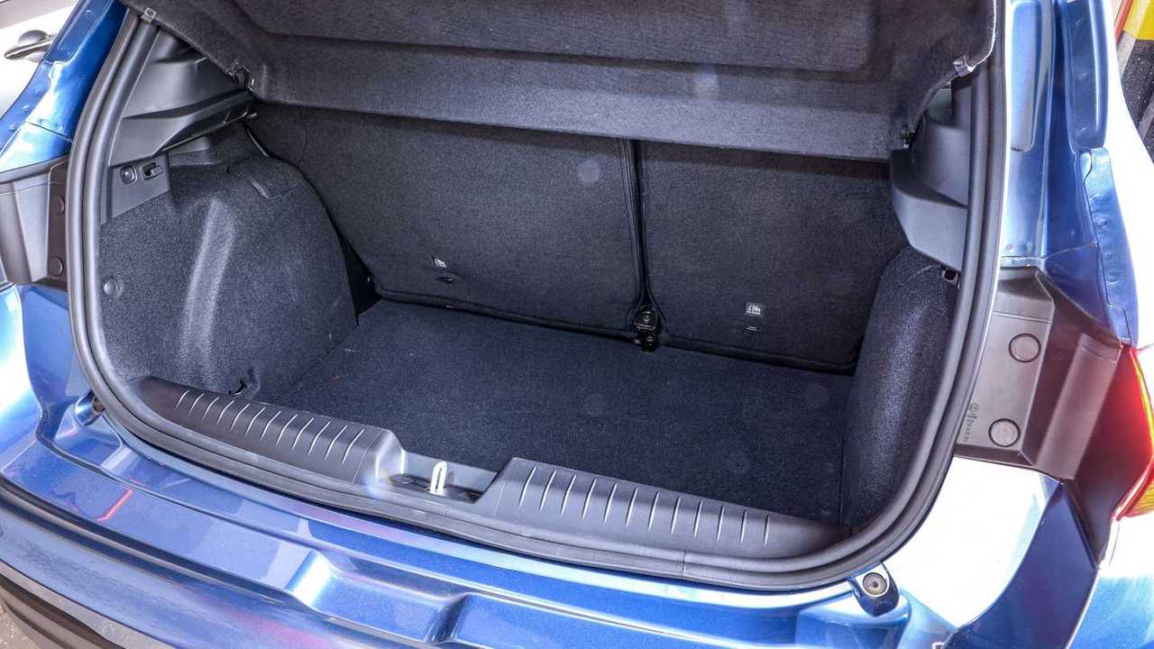 Comparativo: Honda City Hatchback Touring vs. Fiat Pulse Impetus