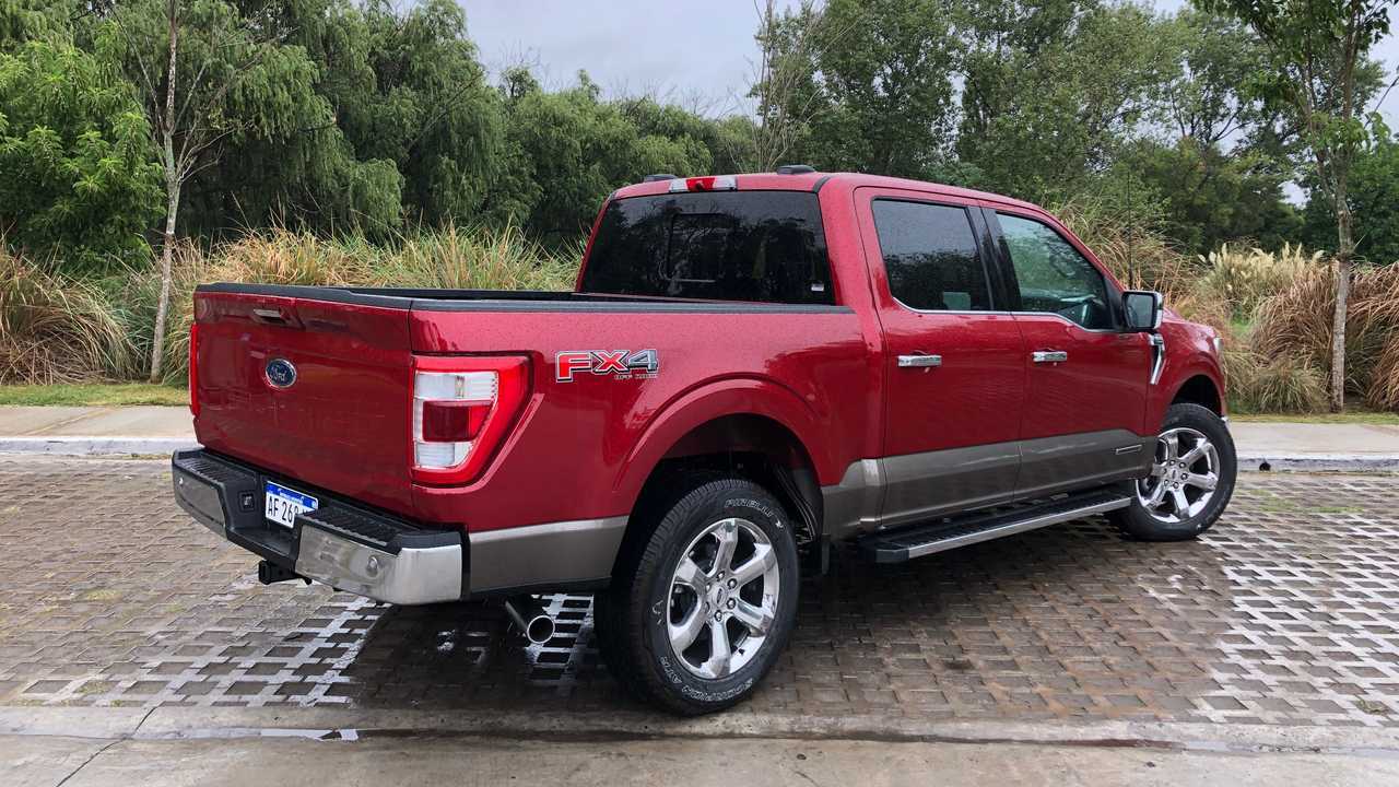 GARAGE-MOTOR1-FORD-F150-HYBRID-3