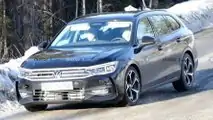 Nuova Volkswagen Passat Variant, le prime foto spia