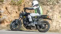 Fotos de espionagem da Triumph Street Single - Lado esquerdo 4