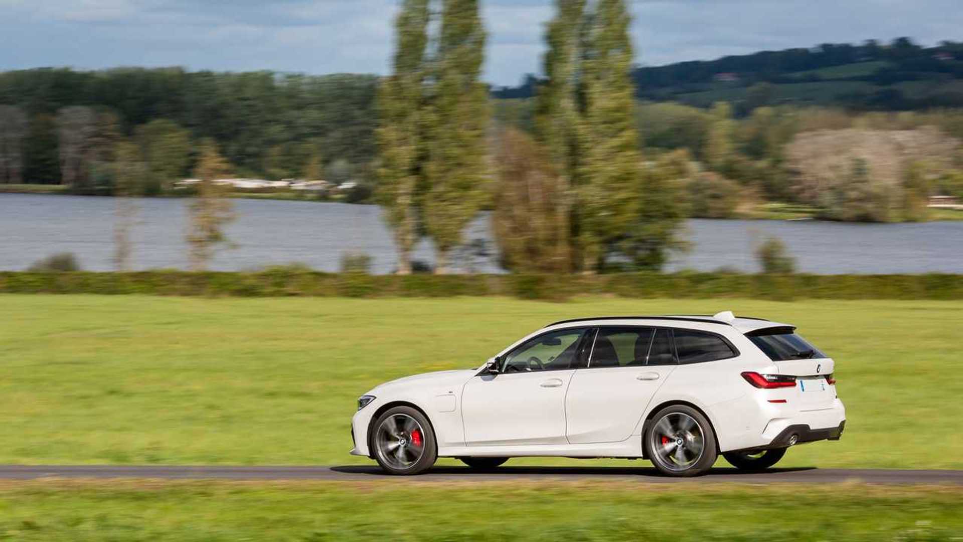 Essai BMW 330e Touring (2020) - Changement de cible