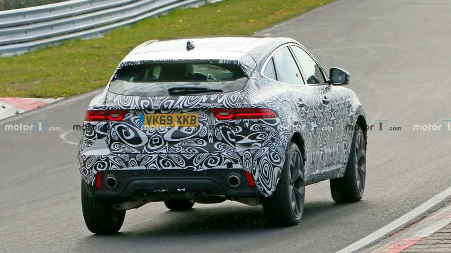 2021 Jaguar E-Pace Facelift Spied Testing en Nürburgring