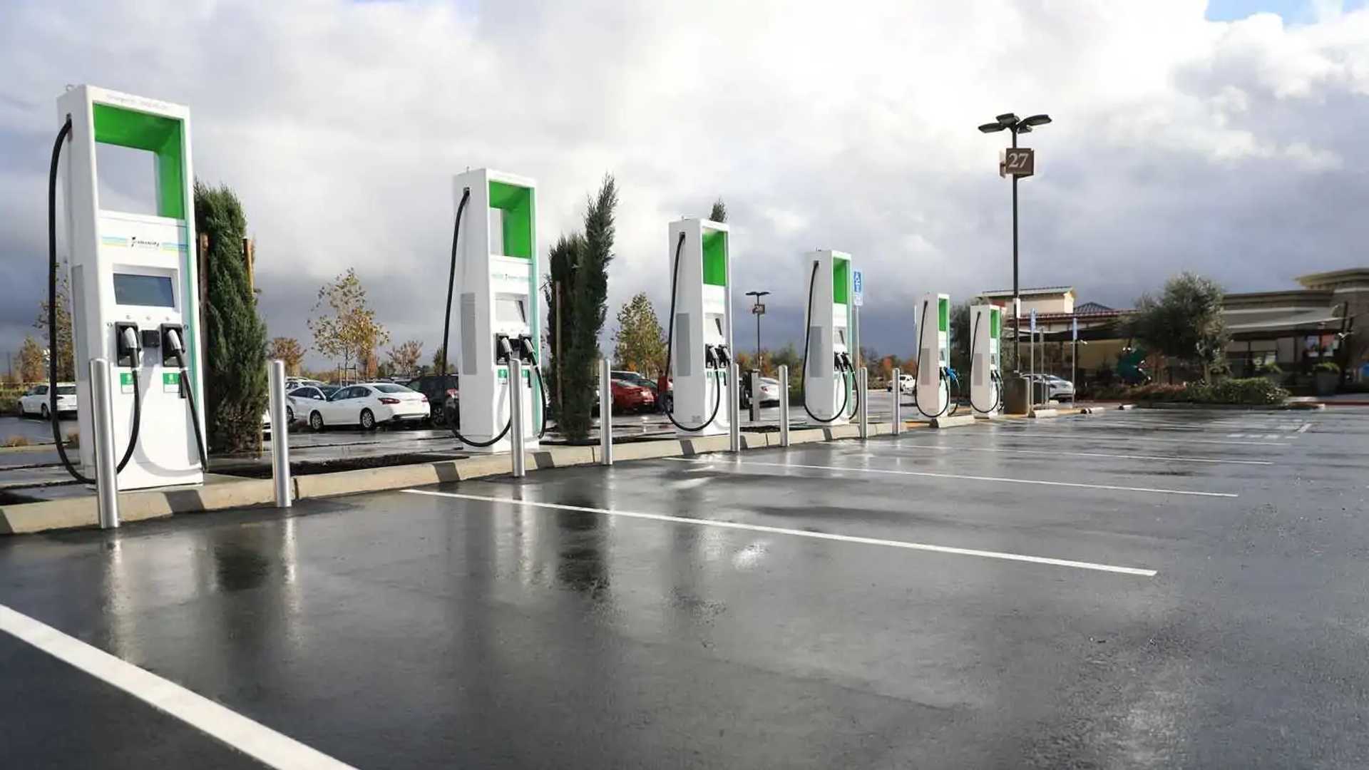 Electrify America Launches Plug&Charge Payment Technology