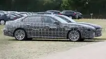 Neue BMW 7er-Reihe als Plug-in-Hybrid erwischt