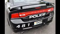 Police, please!